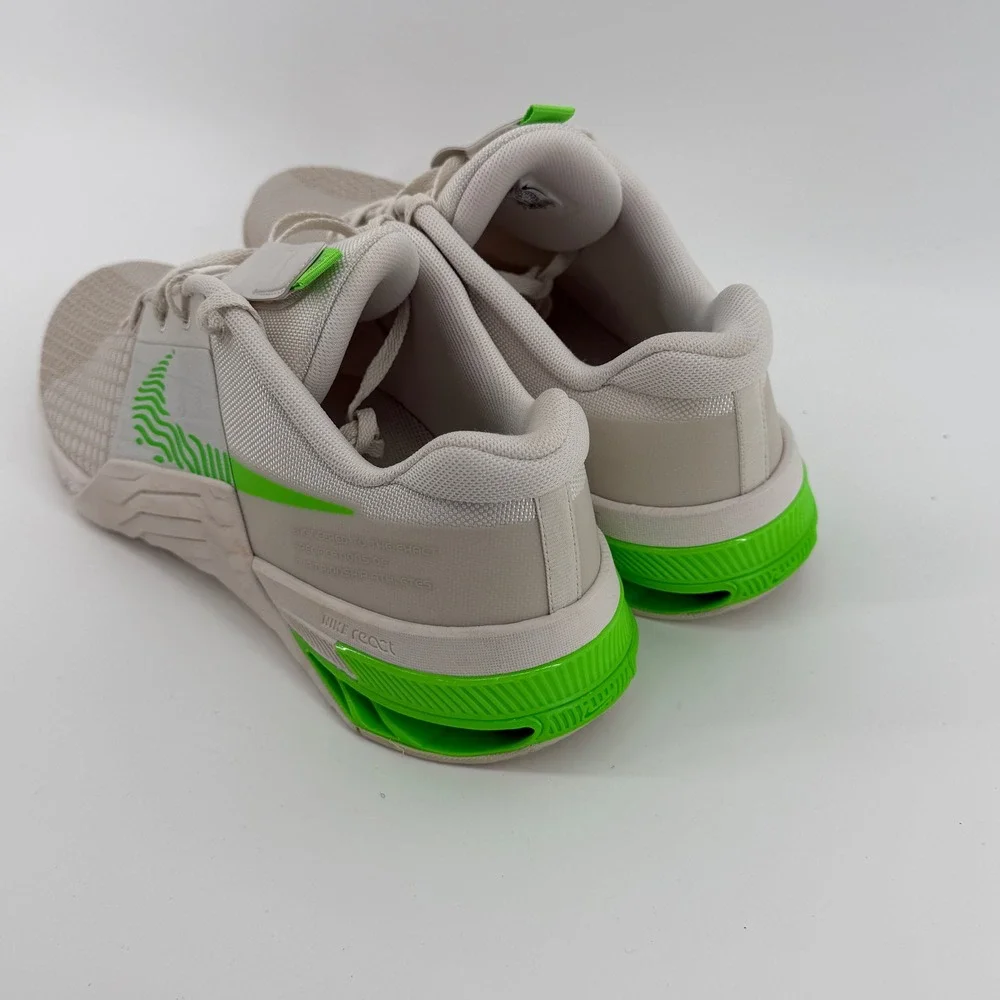 Nike Metcon 8 Mens Training Shoes Sand Electric Green DO9328-006 Size 13